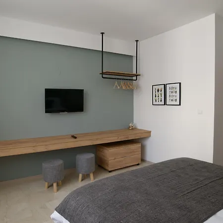Qr #navita G - Modern & Luxurious Center 塞萨洛尼基